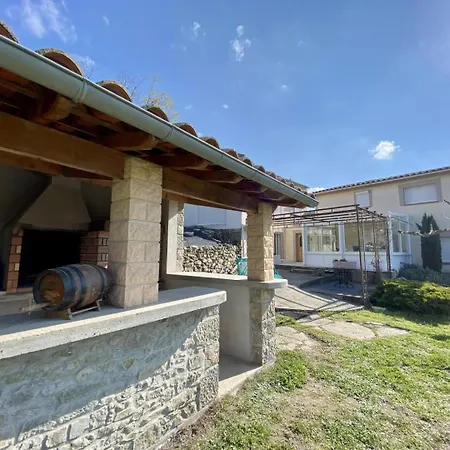 La Cazabanelle Bed & Breakfast